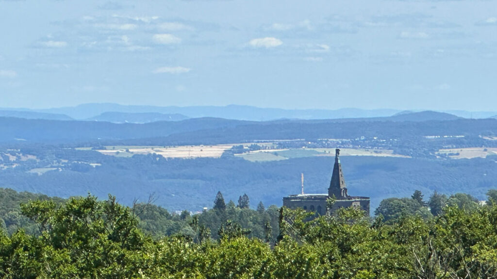 Der Sonntag bot eine wunderbare Weitsicht vom Turm und für die Fortsetzung der Feier allerbestes Wetter